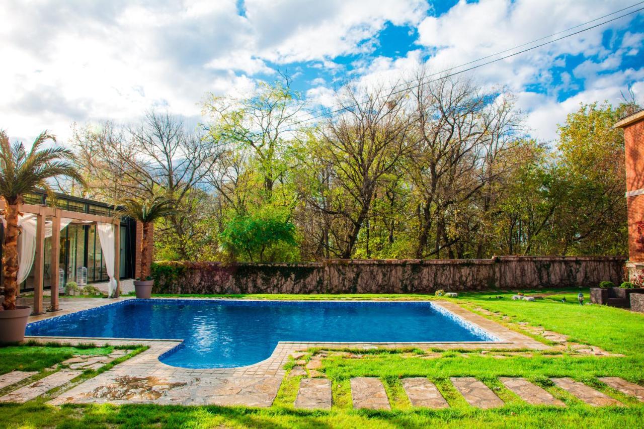 The Belgrade Hills Rooms And Suites Extérieur photo