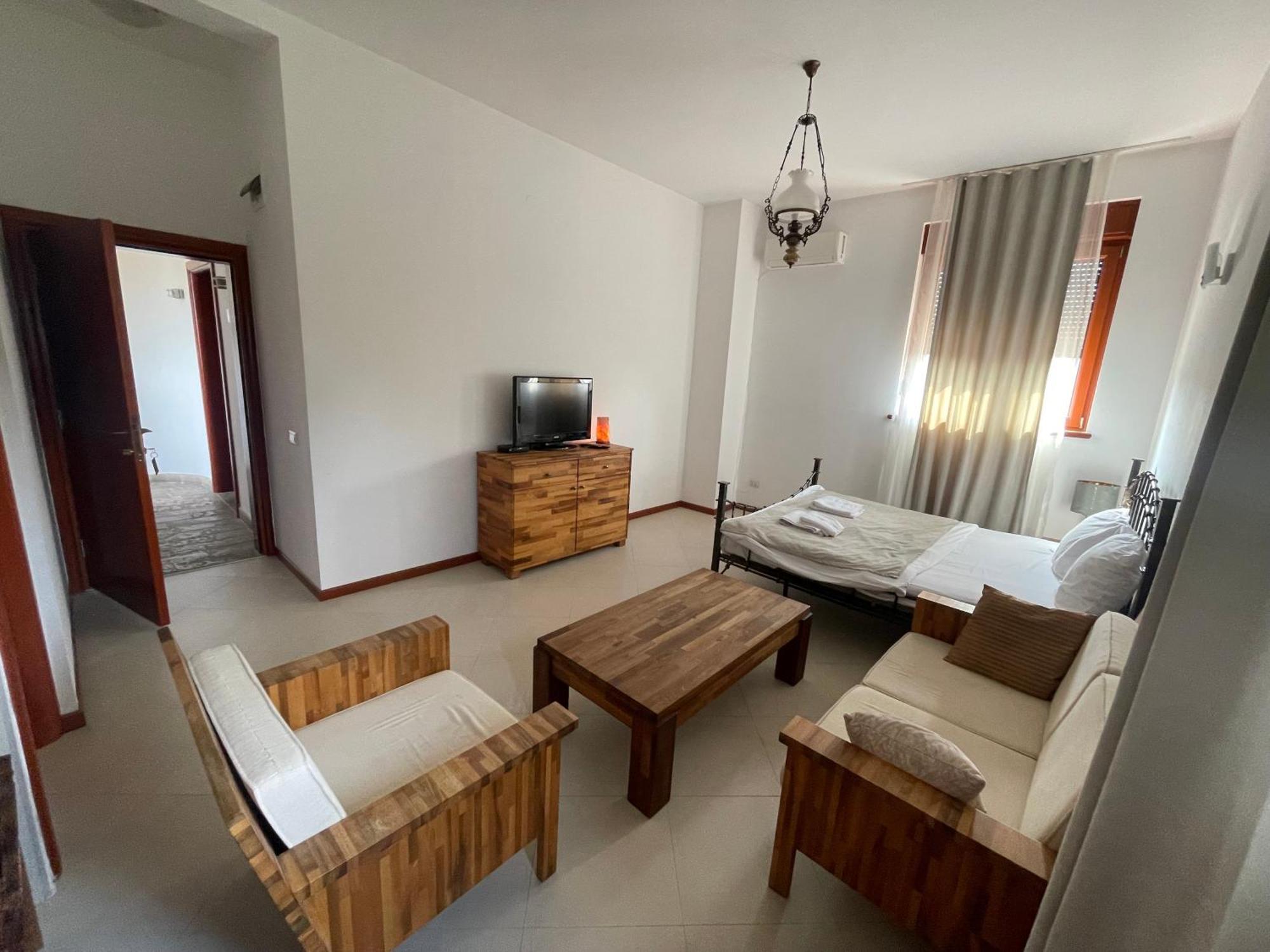 The Belgrade Hills Rooms And Suites Extérieur photo