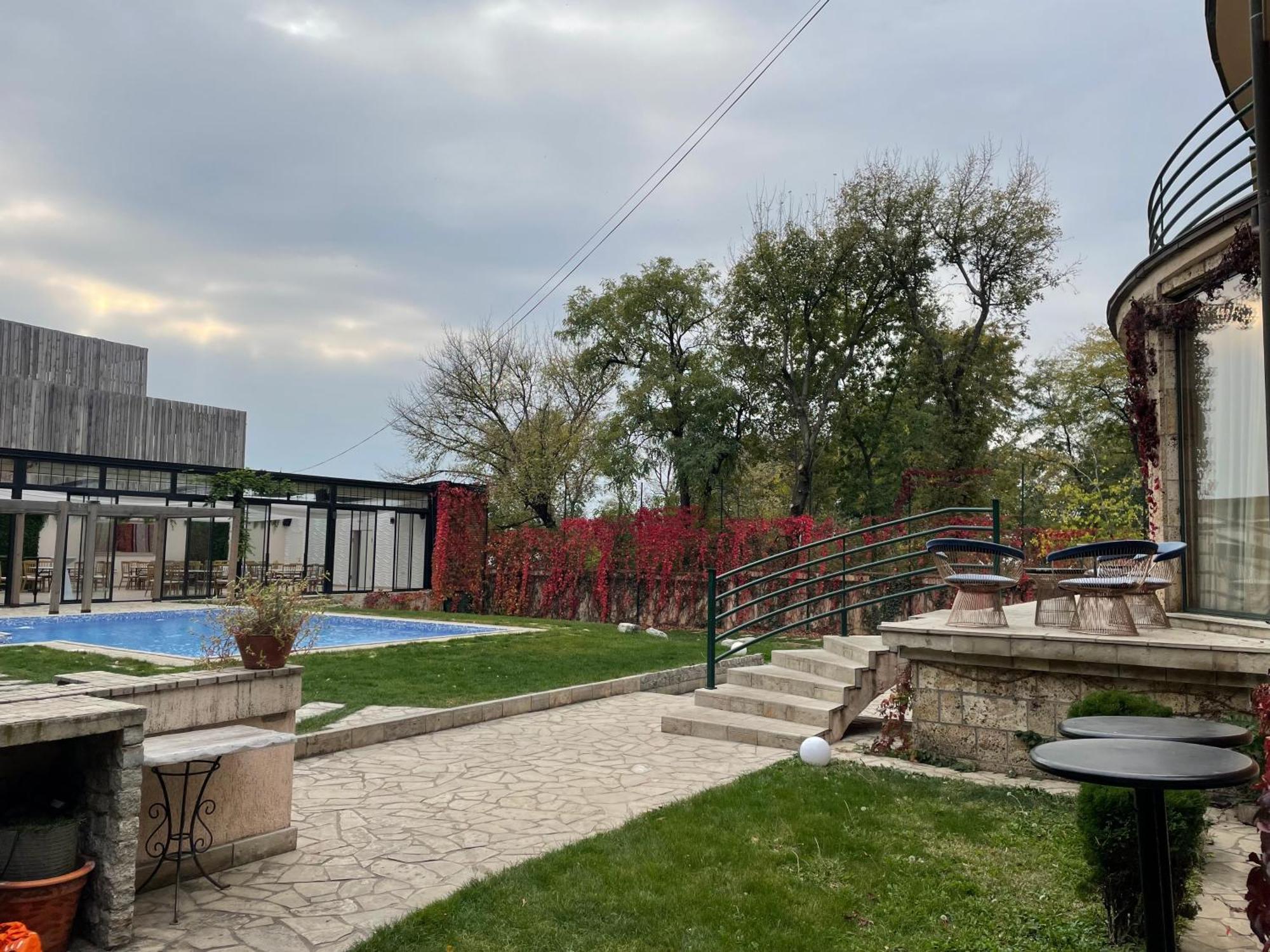The Belgrade Hills Rooms And Suites Extérieur photo