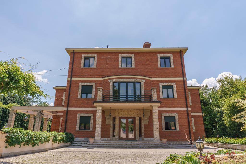 The Belgrade Hills Rooms And Suites Extérieur photo